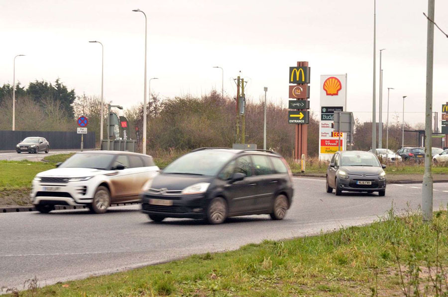 Dashcam - Nâng cao tính an toàn giao thông khi lái xe của người dân