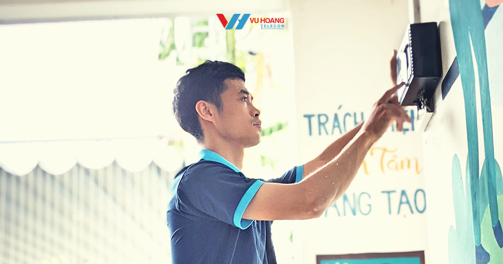 Địa chỉ lắp đặt máy chấm công uy tín tại Vũ Hoàng Telecom