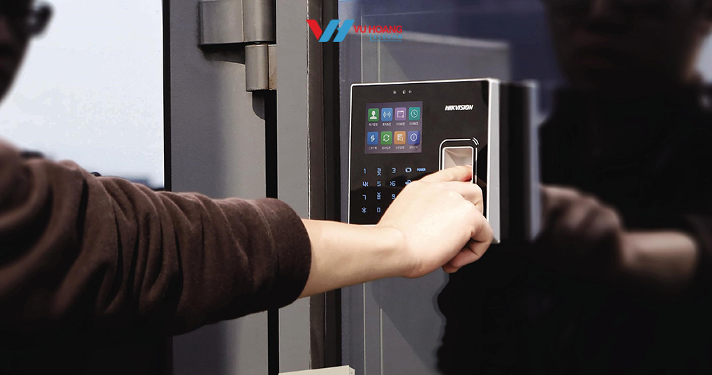 Địa chỉ mua và lắp đặt máy chấm công Hikvision uy tín