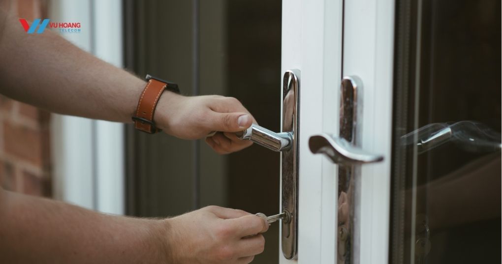 Cửa Nhôm Xingfa Có Lắp Được Khóa Điện Tử Không?