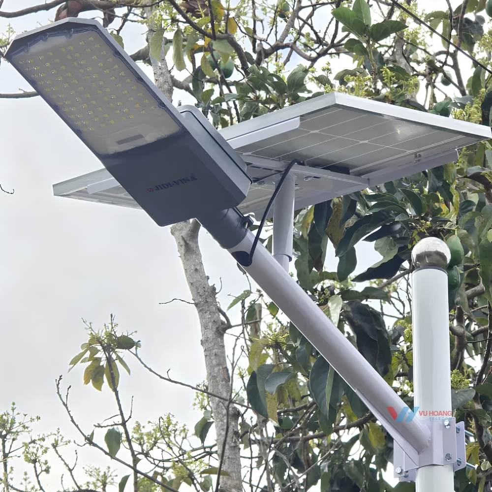 Đèn Năng Lượng Mặt Trời JINDIAN JD-Z600
